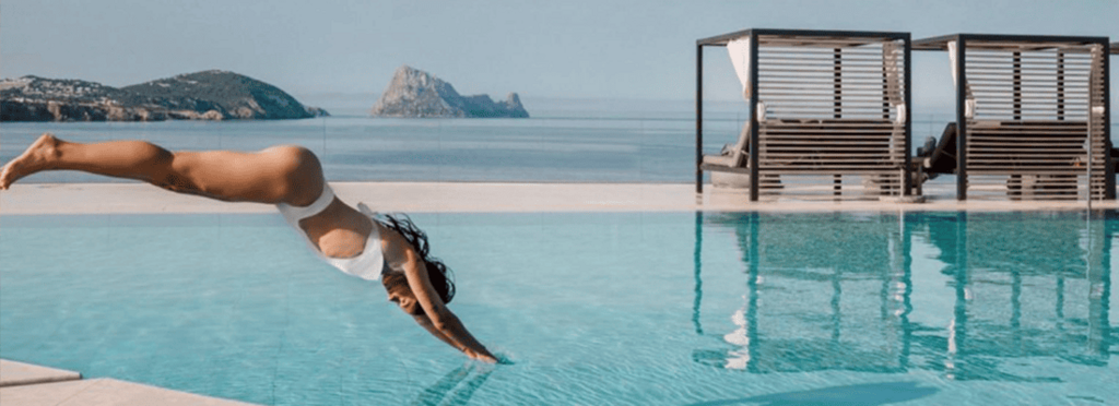 beach clubs luxury service