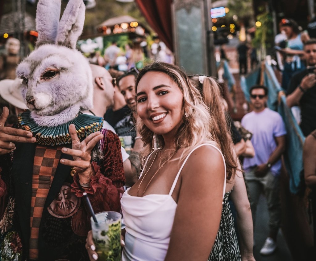 cova santa bottle service
