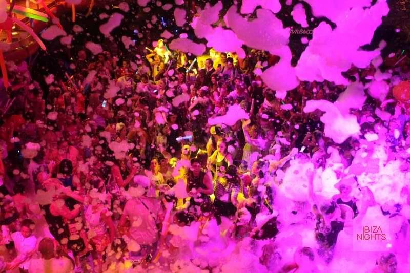 Fiesta de la espuma para los más peques en Amnesia Ibiza | Ibiza Nights:  the Ibiza party guide