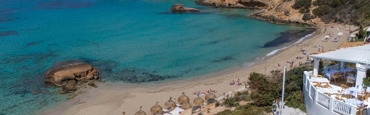 Cotton Beach Club VIP Tables