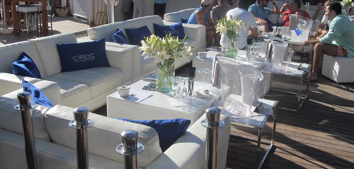 Blue Marlin private table